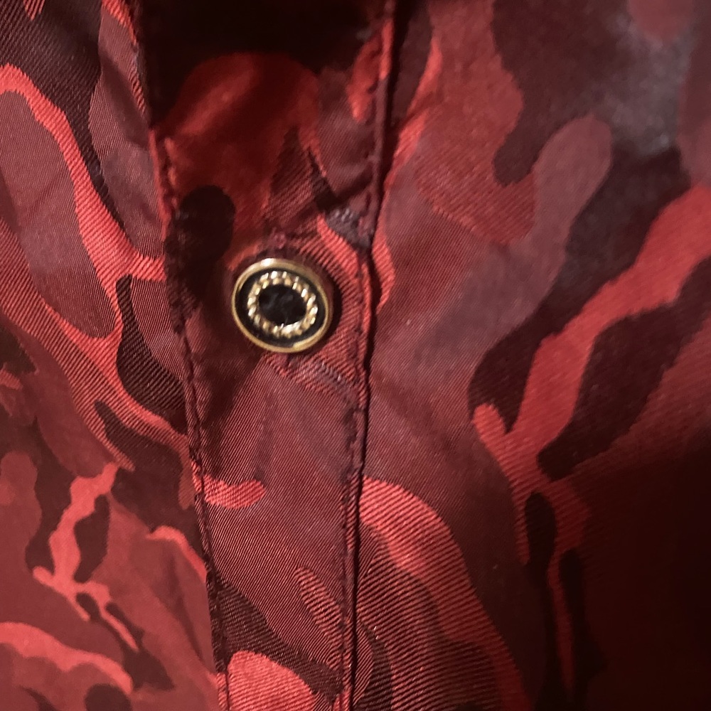 Red & Black Patterned Button Up Collared Shirt - Picture 2 of 3